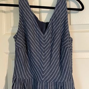 Women’s sleeveless jumpsuit crop